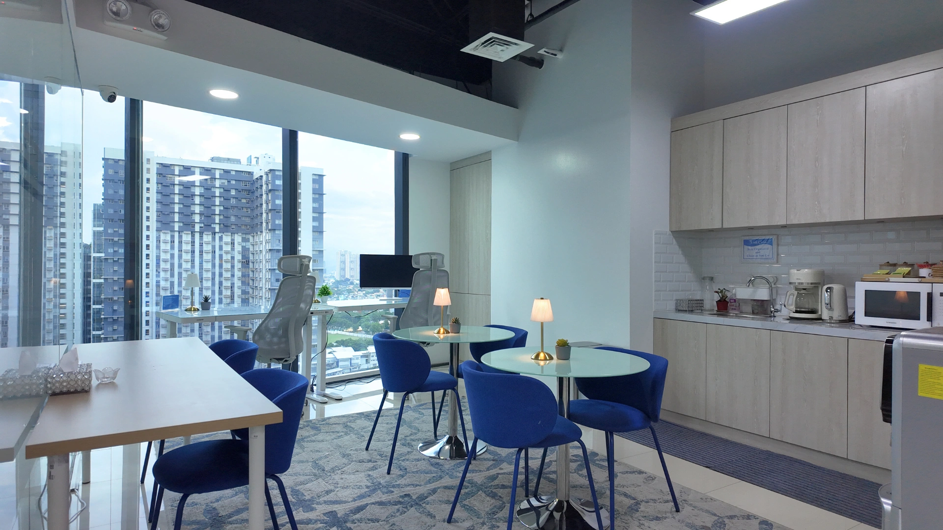 Creator rooms Podcast spaces ​